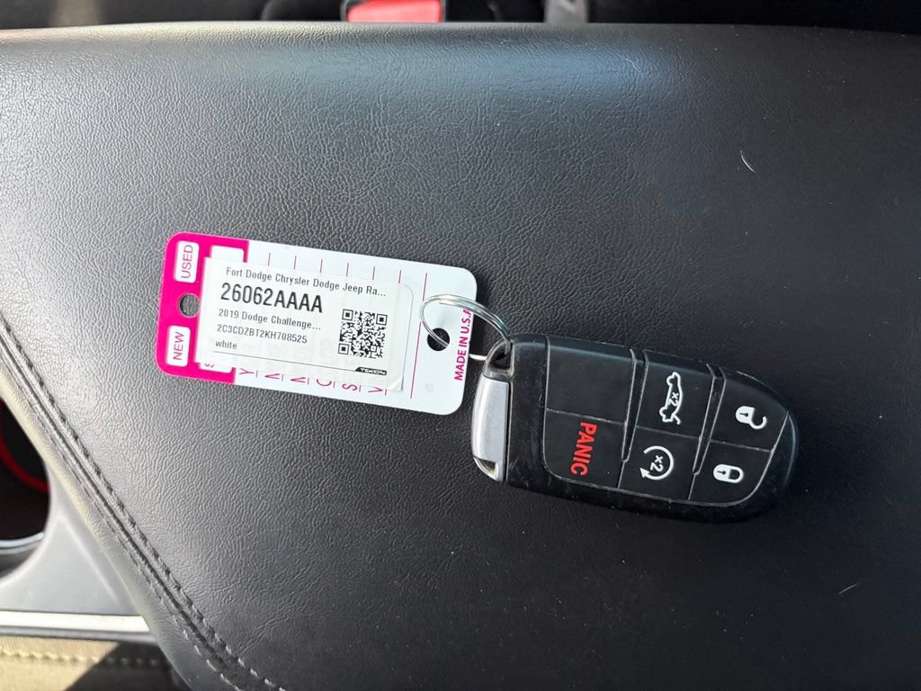 Used 2019 Dodge Challenger R/T RWD image 38