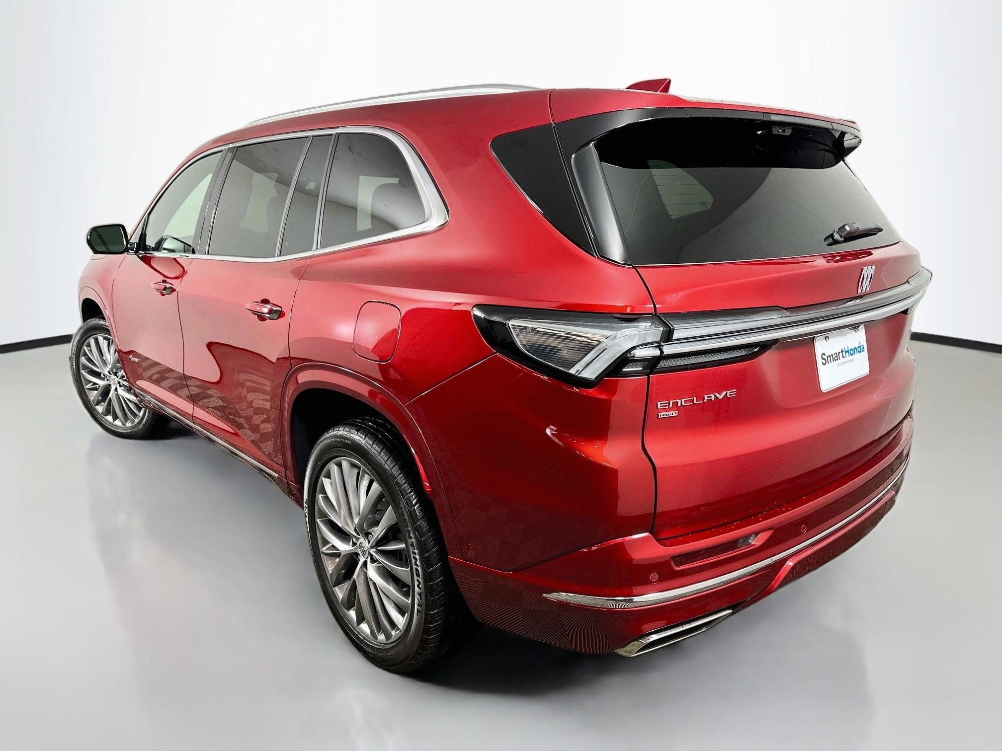 Used 2025 Buick Enclave Avenir w/ Super Cruise Package AWD/4WD image 5