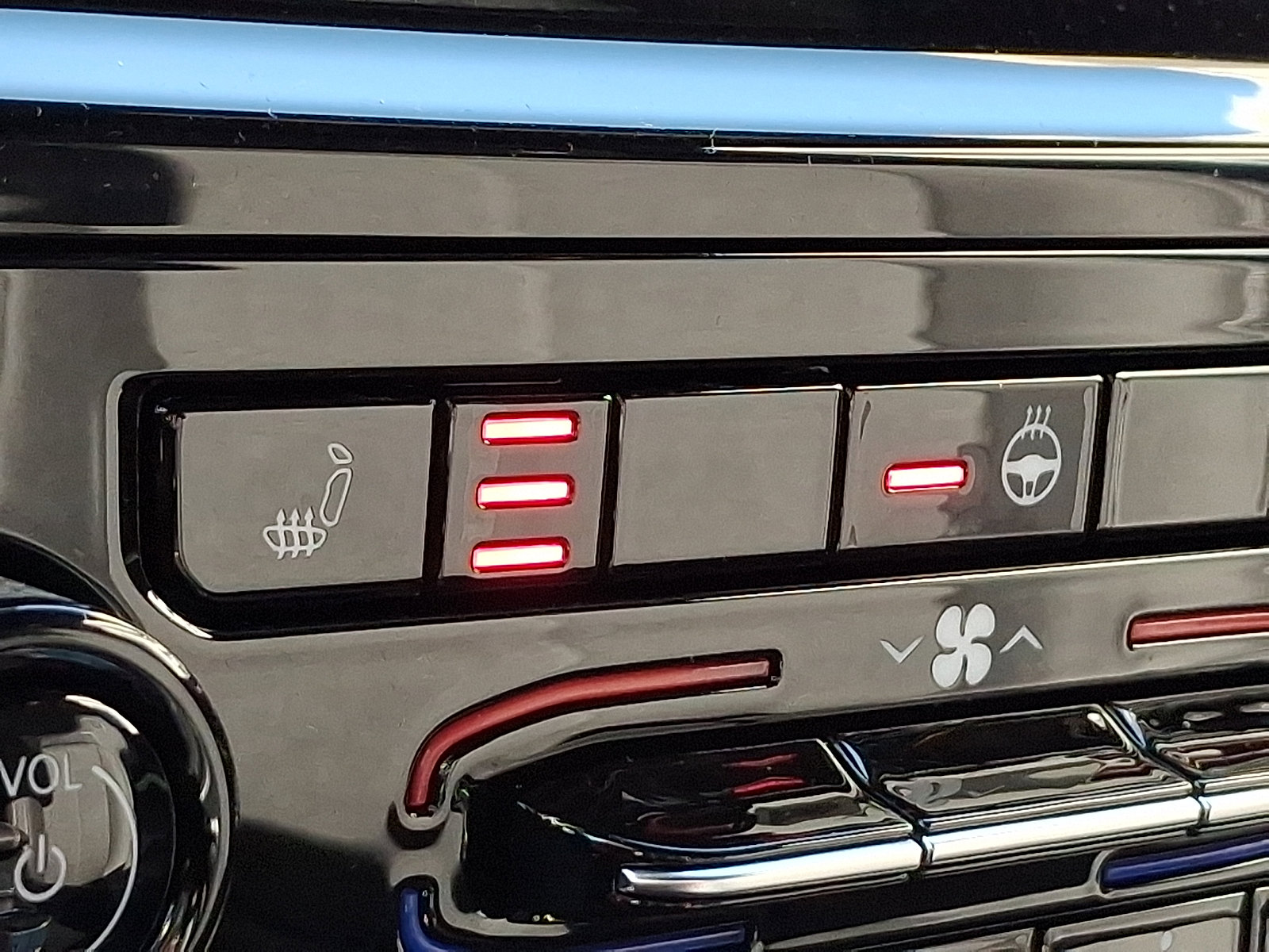 New 2026 Jeep Grand Cherokee Laredo X image 17