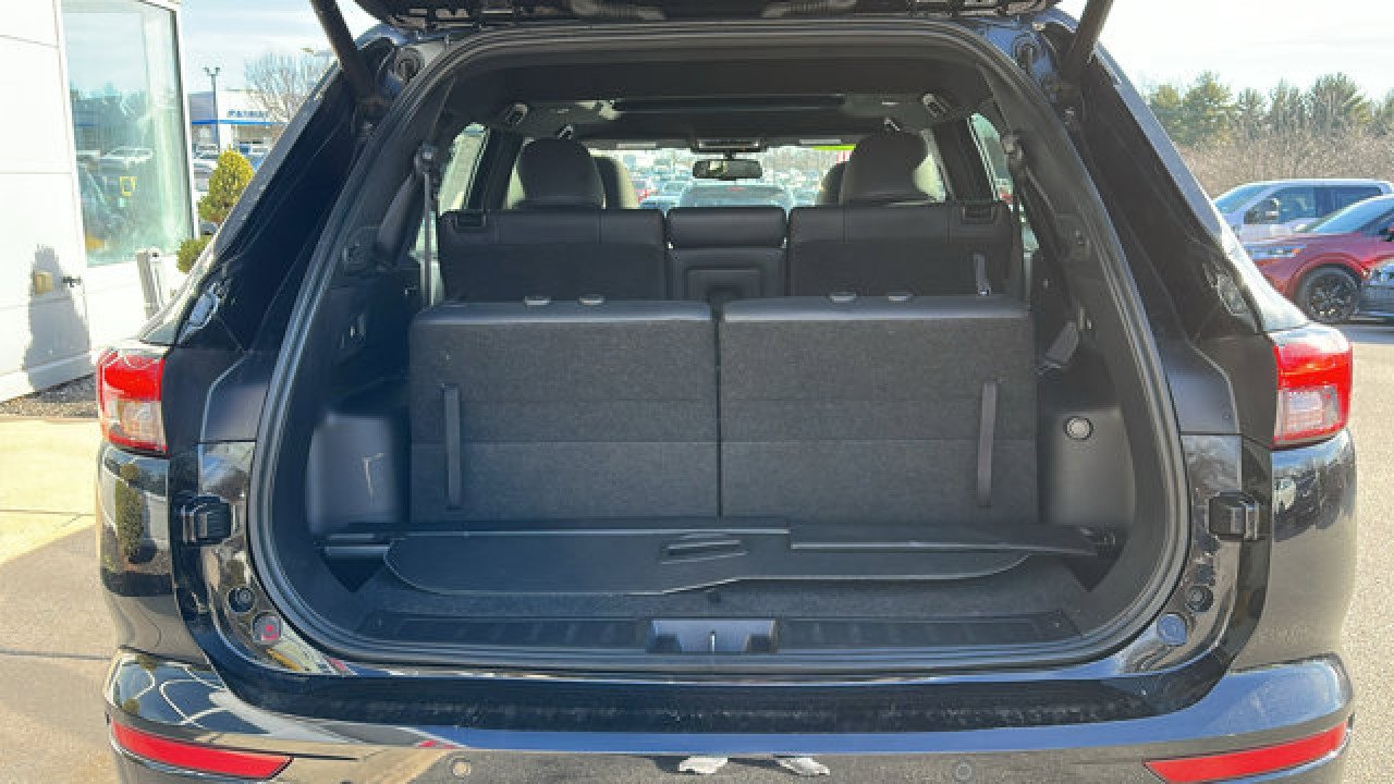 Used 2022 Mitsubishi Outlander SEL image 7