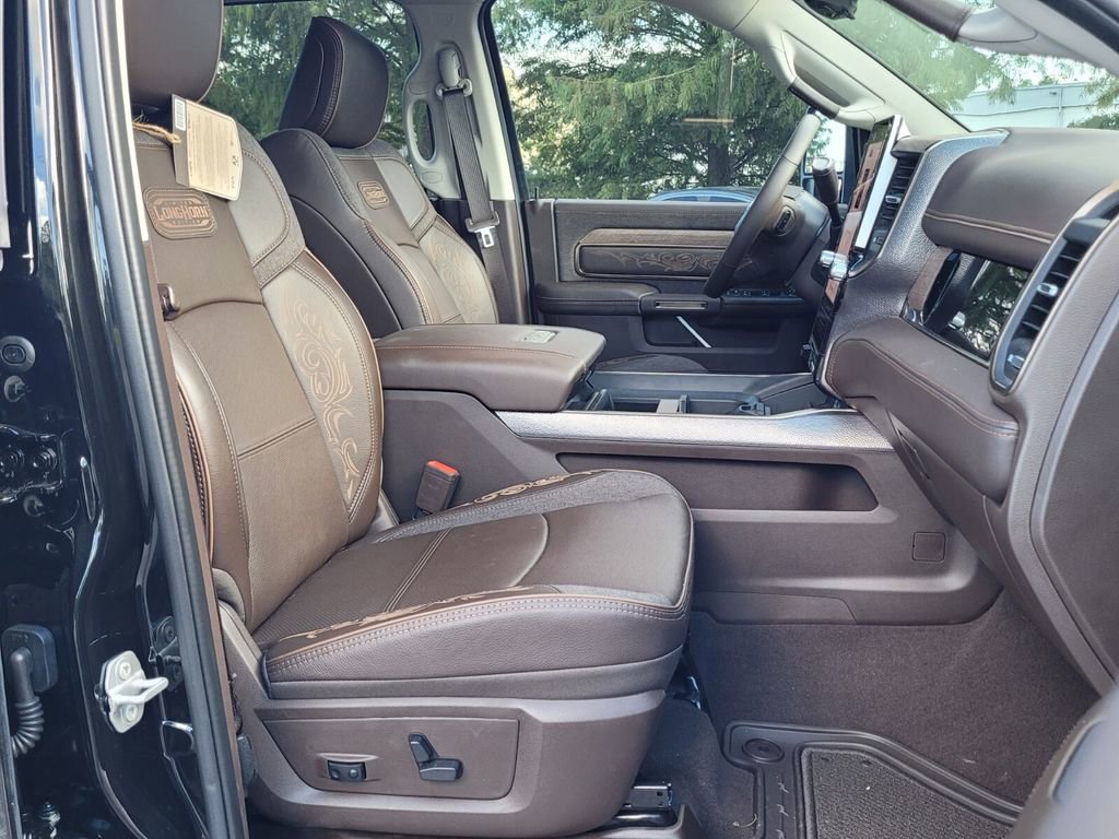 New 2025 RAM 2500 Limited AWD/4WD image 15