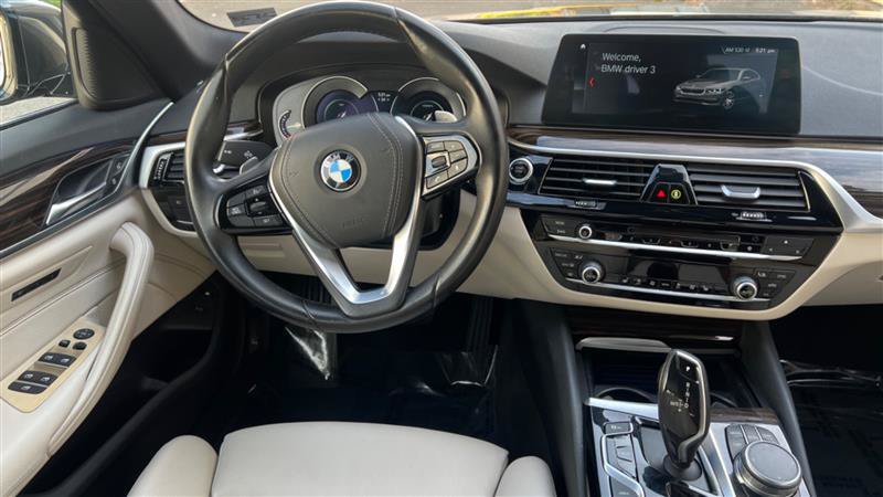 Used 2018 BMW 530e RWD image 58