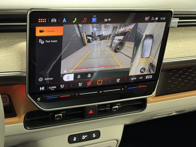 New 2025 Volkswagen ID. Buzz Pro S Plus image 34