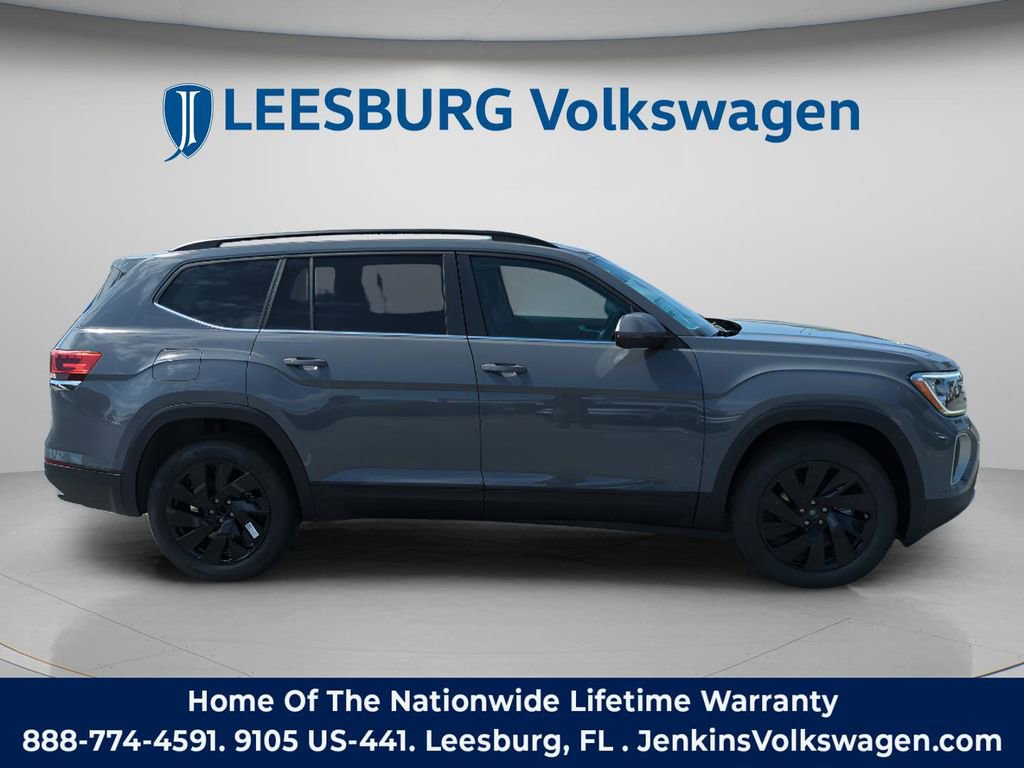 New 2026 Volkswagen Atlas SE image 3