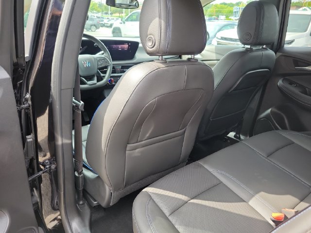 Used 2025 Buick Encore GX Sport Touring w/ Advanced Technology Package FWD image 12