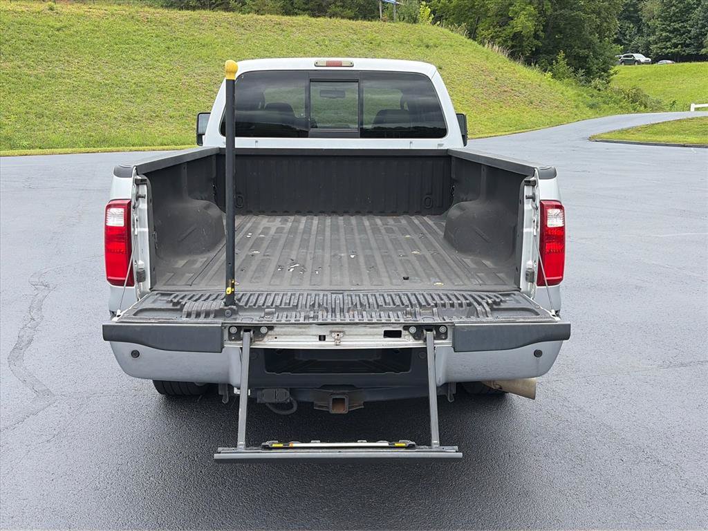 Used 2010 Ford F350 2WD Crew Cab Super Duty image 31
