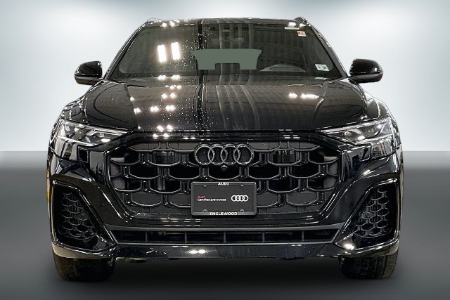 Certified 2025 Audi Q8 Prestige AWD/4WD image 3