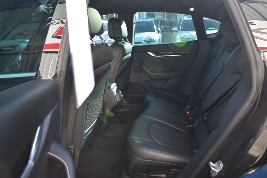 Used 2020 Maserati Levante 3.0L image 20