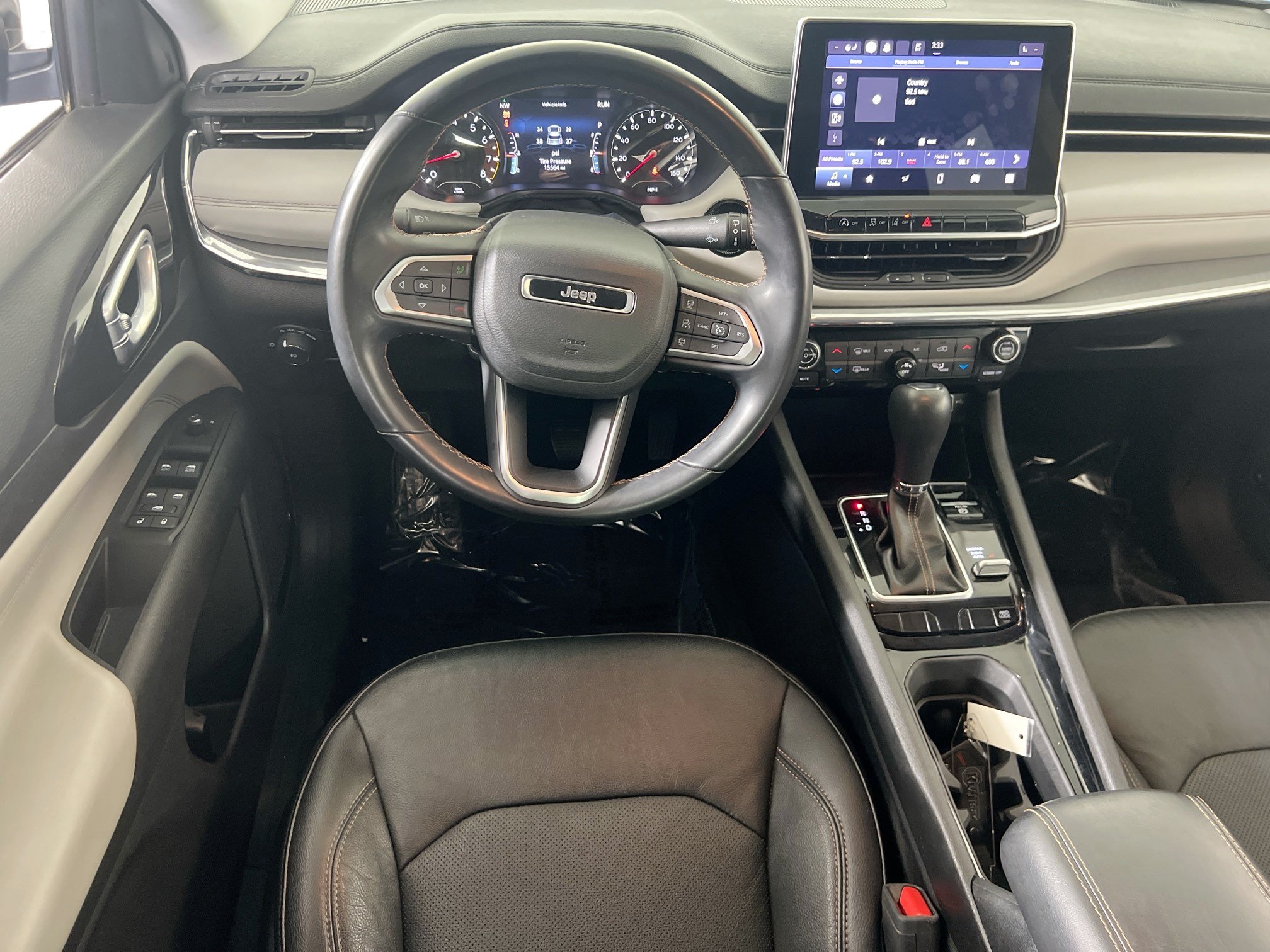 Used 2022 Jeep Compass Limited AWD/4WD image 21
