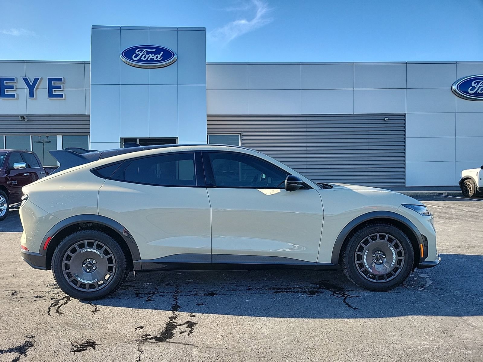 Used 2025 Ford Mustang Mach-E GT image 7