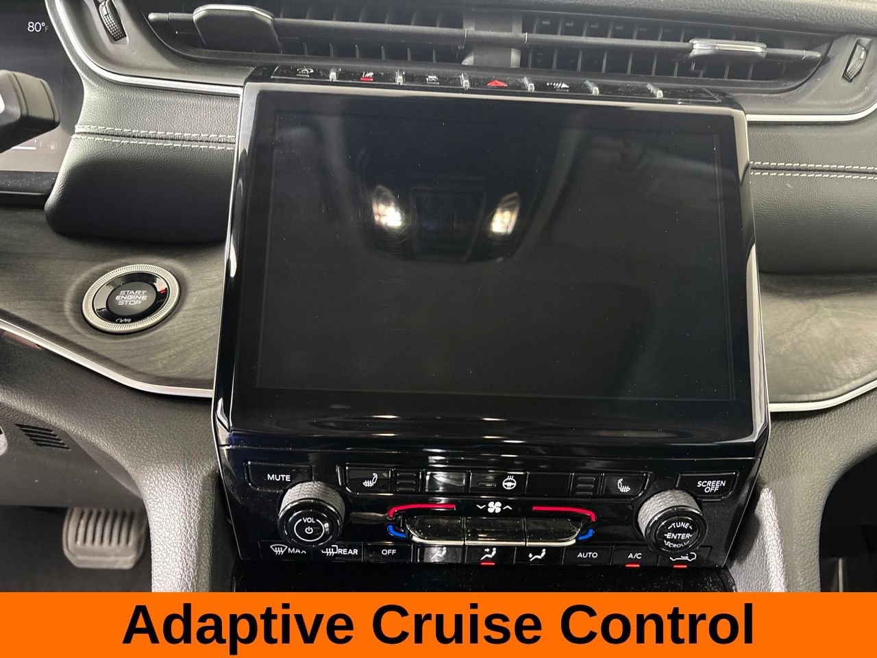 Used 2023 Jeep Grand Cherokee Limited AWD/4WD image 19