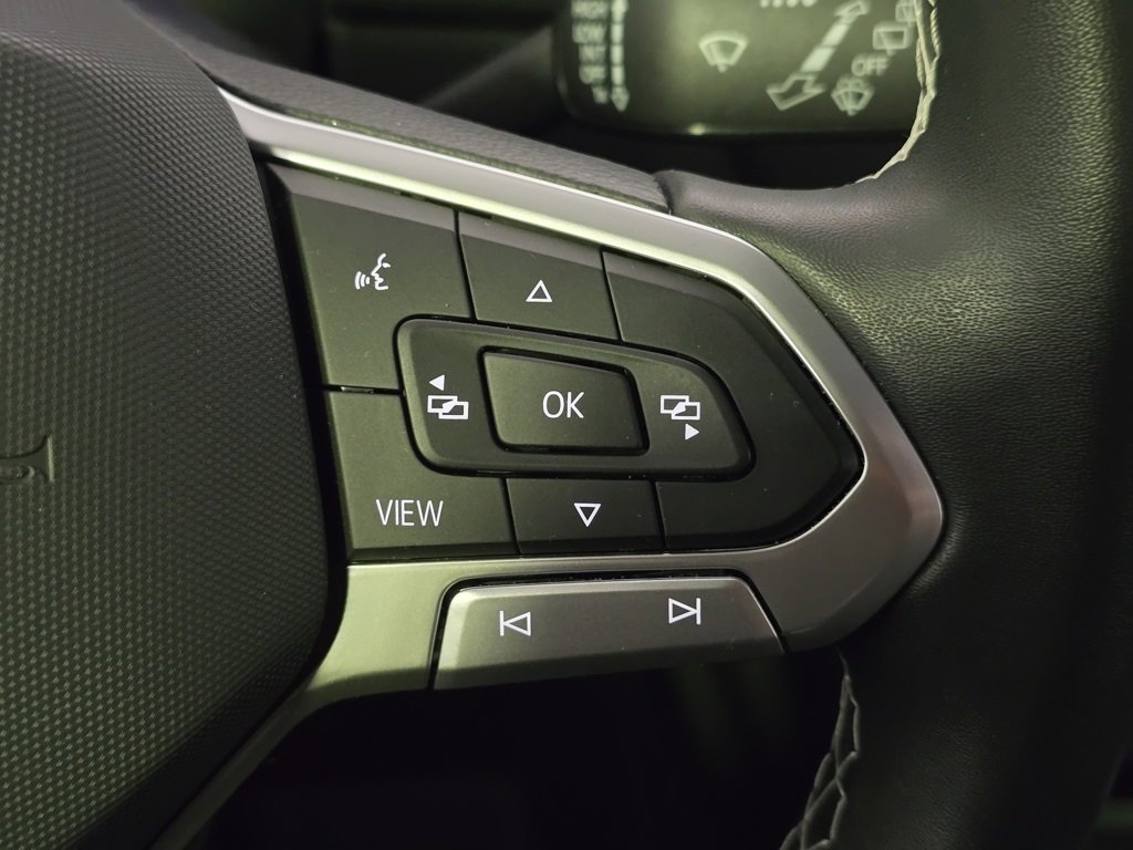 Used 2022 Volkswagen Tiguan SE image 18