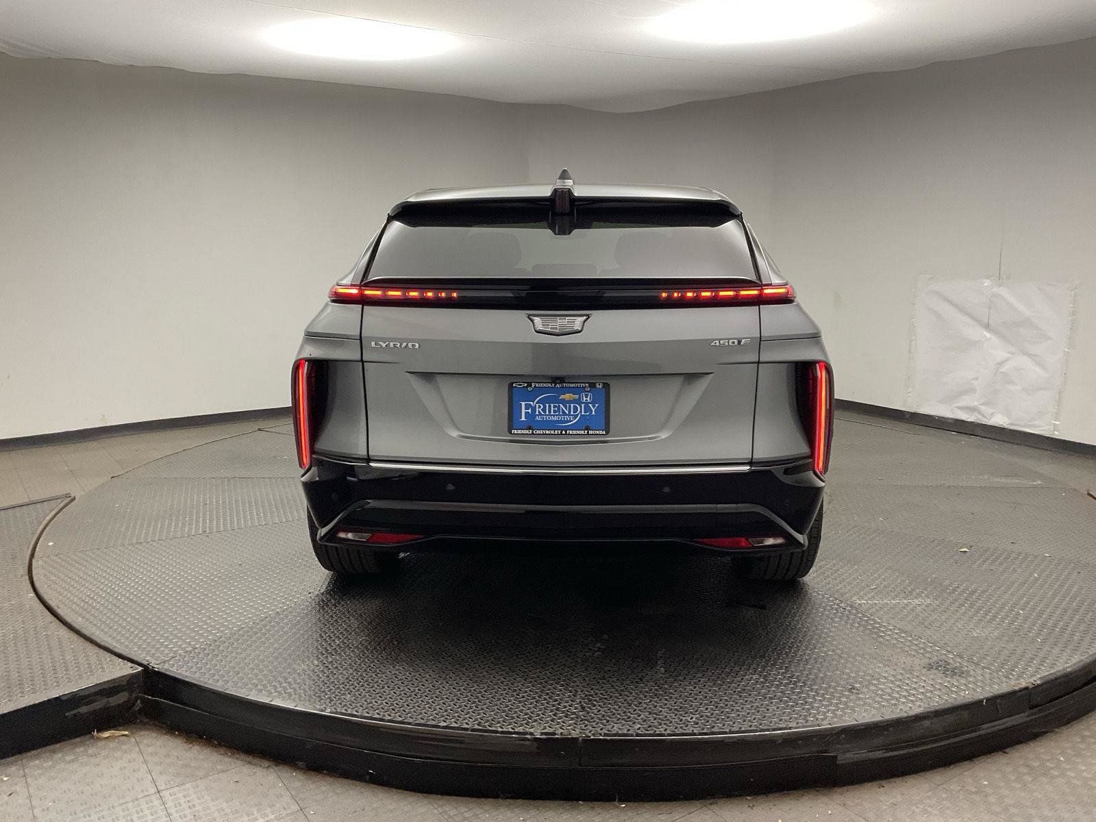 Used 2024 Cadillac Lyriq Luxury w/ LPO, Floor Liner Package RWD image 6