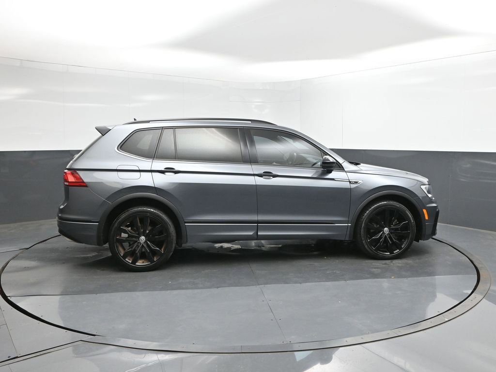 Used 2021 Volkswagen Tiguan SE FWD image 11