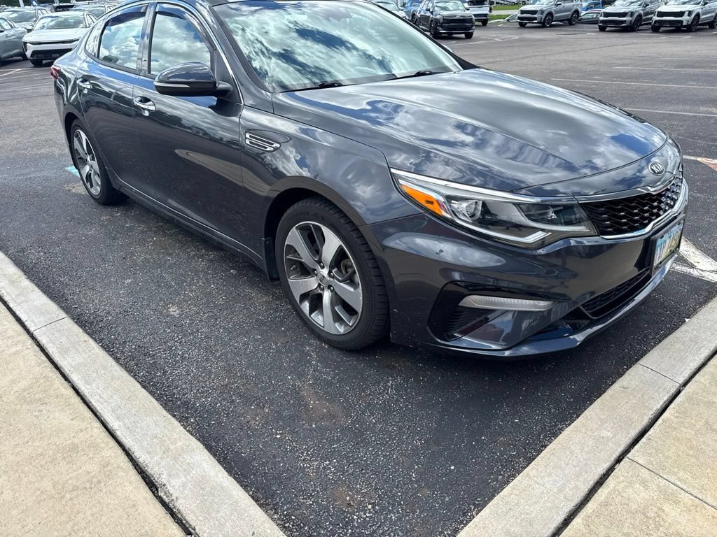 Used 2019 Kia Optima S w/ S Panoramic Sunroof Package FWD image 2
