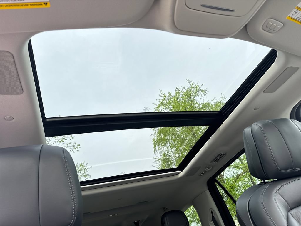 New 2025 Lincoln Navigator L Reserve AWD/4WD image 27
