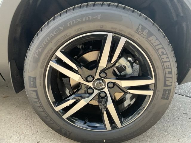 New 2026 Volvo XC40 B4 Core w/ Climate Package FWD image 22