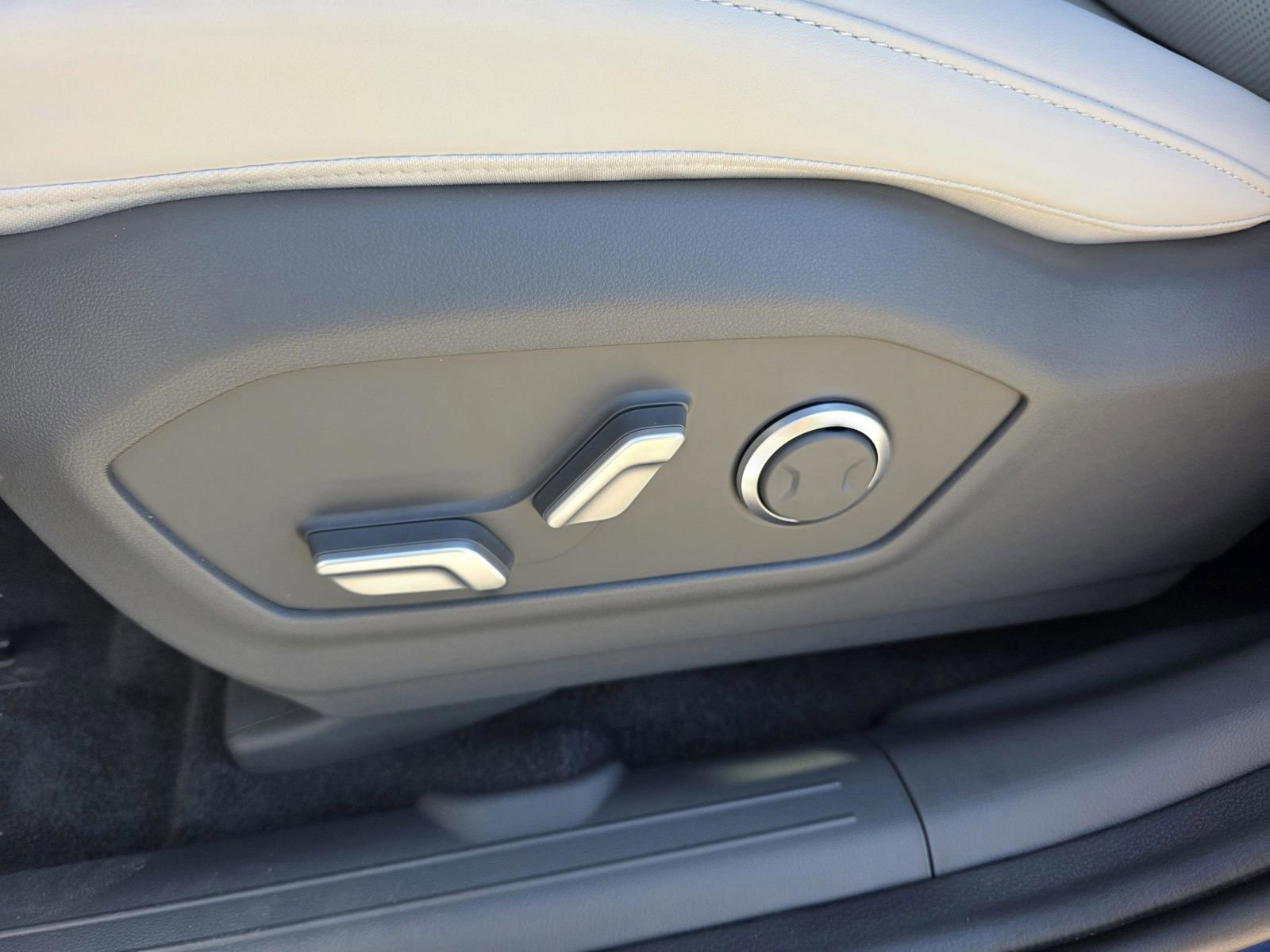 New 2026 Hyundai Santa Fe SEL image 19