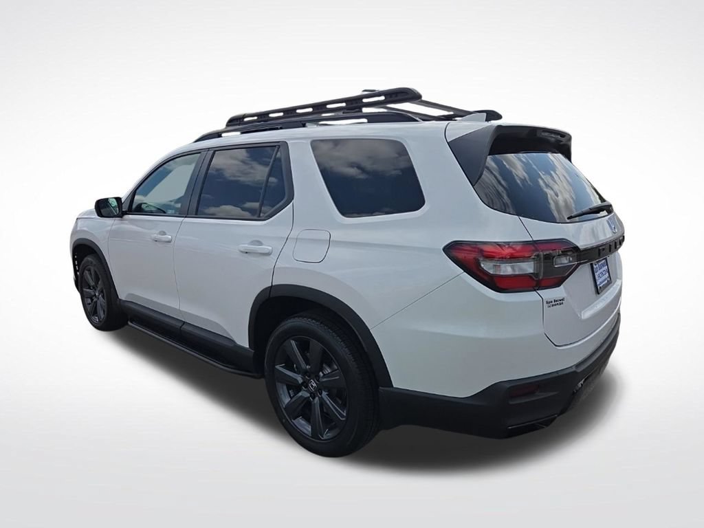 New 2026 Honda Pilot Sport image 6