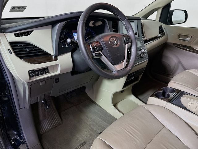 Used 2017 Toyota Sienna XLE w/ XLE Navigation Package image 11