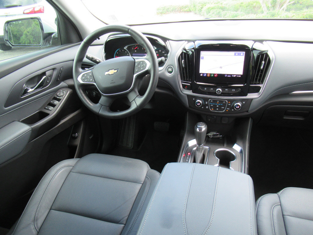 Used 2020 Chevrolet Traverse Premier FWD image 13