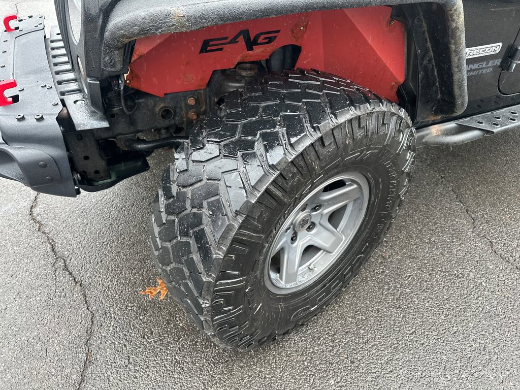 Used 2017 Jeep Wrangler Unlimited Rubicon image 2