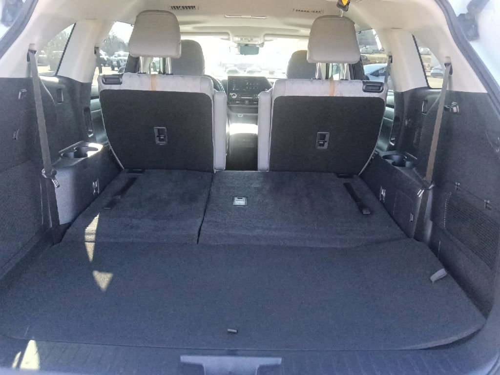 Used 2023 Toyota Highlander Bronze Edition image 29