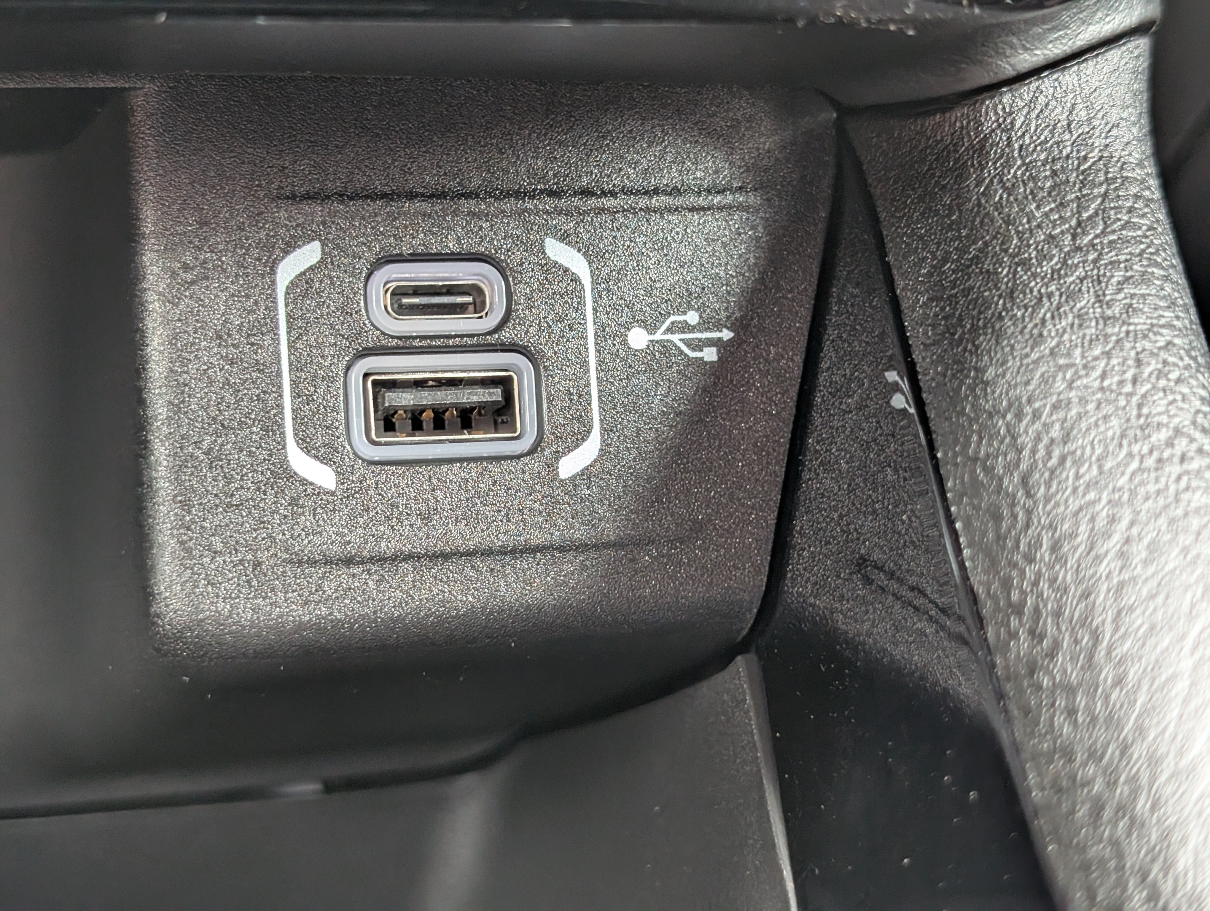 New 2025 Jeep Compass Limited w/ Sun & Sound Group AWD/4WD image 22