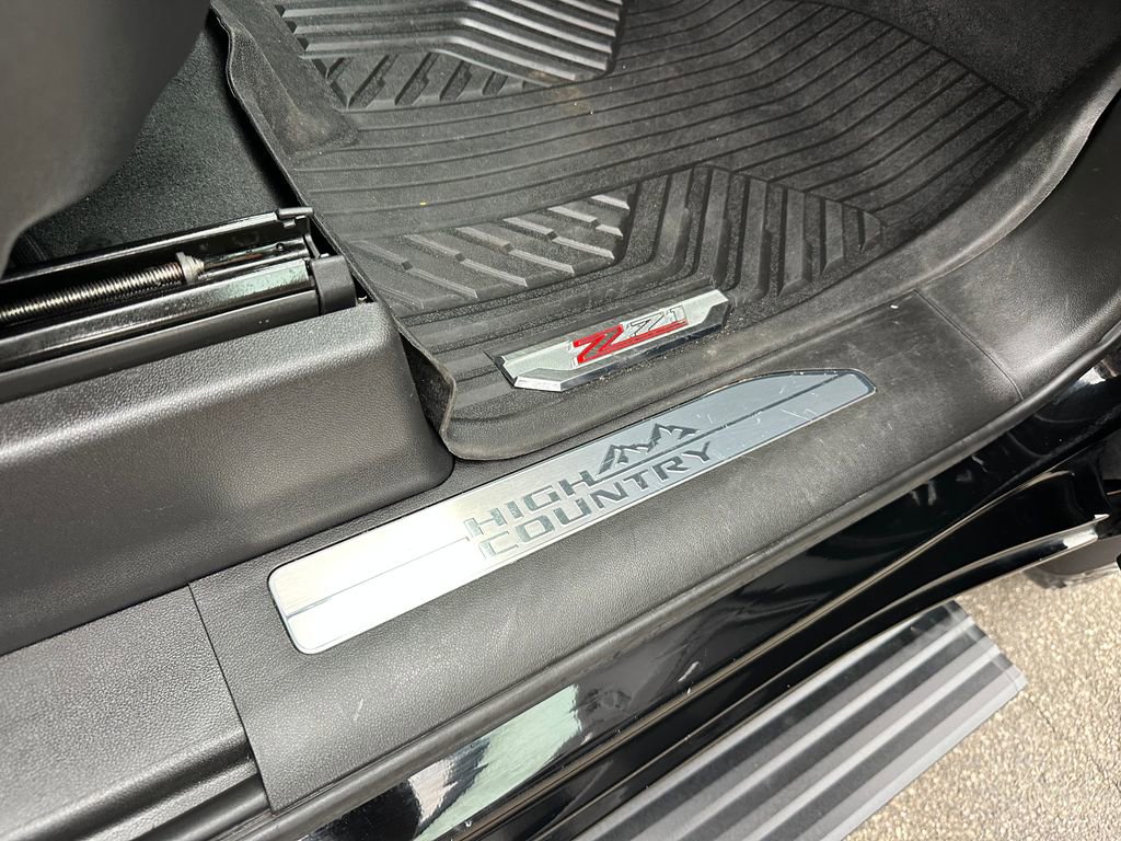 Used 2023 Chevrolet Silverado 2500 High Country w/ Z71 Off-Road Package image 50