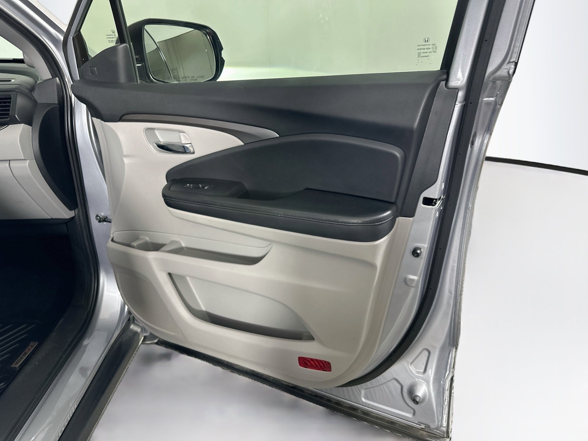 Used 2020 Honda Pilot EX image 31