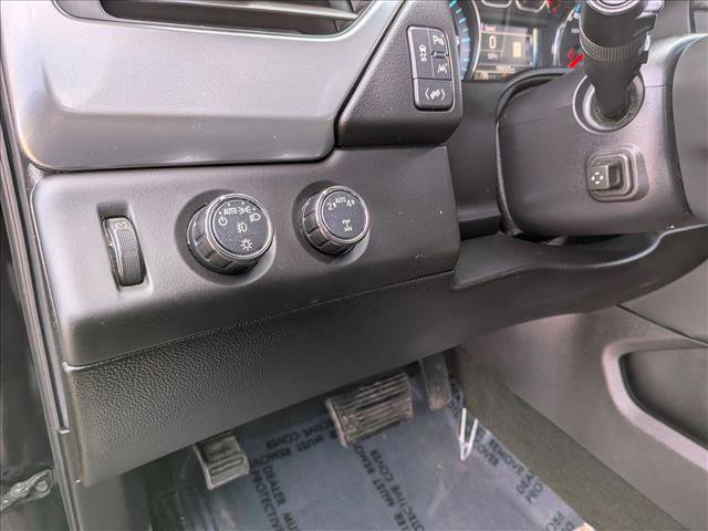 Used 2017 Chevrolet Suburban LT image 17