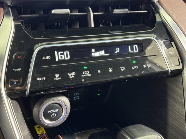 Used 2023 Toyota Venza XLE AWD/4WD image 36