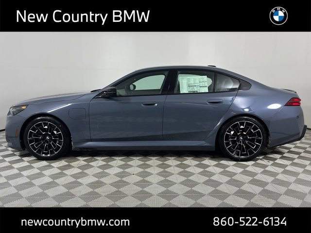 New 2026 BMW M5 w/ Executive Package image 4