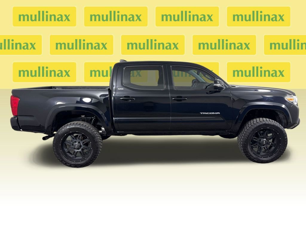 Used 2022 Toyota Tacoma SR5 w/ Technology Package RWD image 4