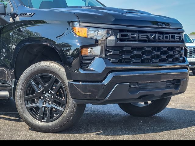 Used 2024 Chevrolet Silverado 1500 Custom Trail Boss w/ Turbomax Blackout Package AWD/4WD image 3