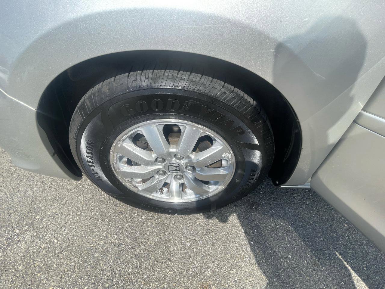 Used 2008 Honda Odyssey EX image 18