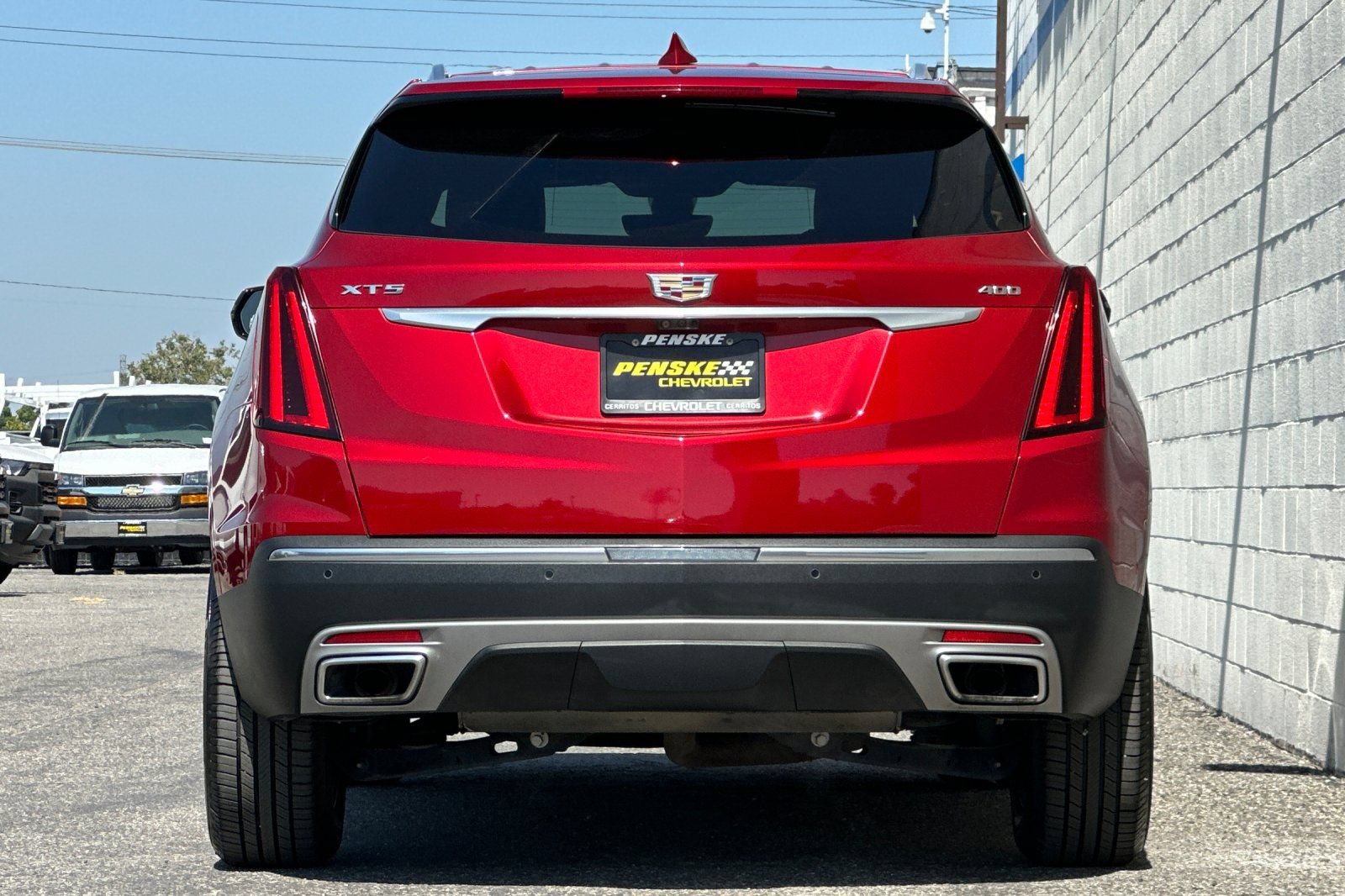 Certified 2023 Cadillac XT5 Premium Luxury w/ Technology Package FWD image 5