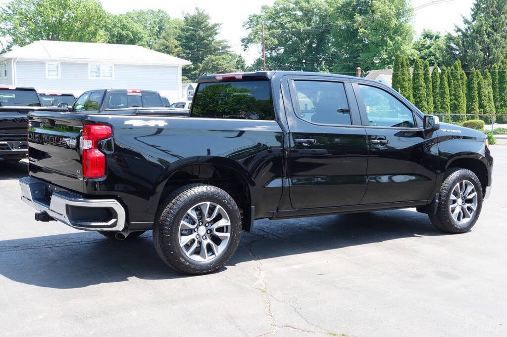 Used 2024 Chevrolet Silverado 1500 LT AWD/4WD image 4