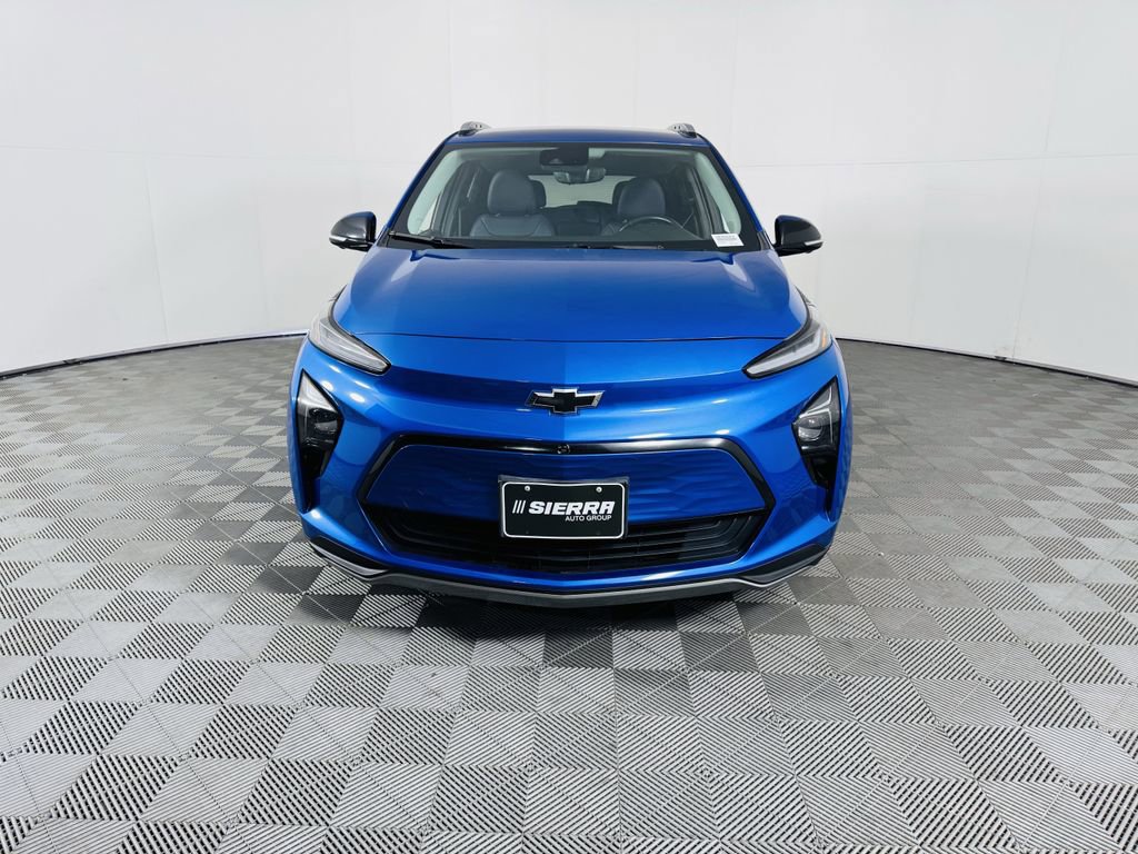 Used 2023 Chevrolet Bolt EUV Premier FWD image 3