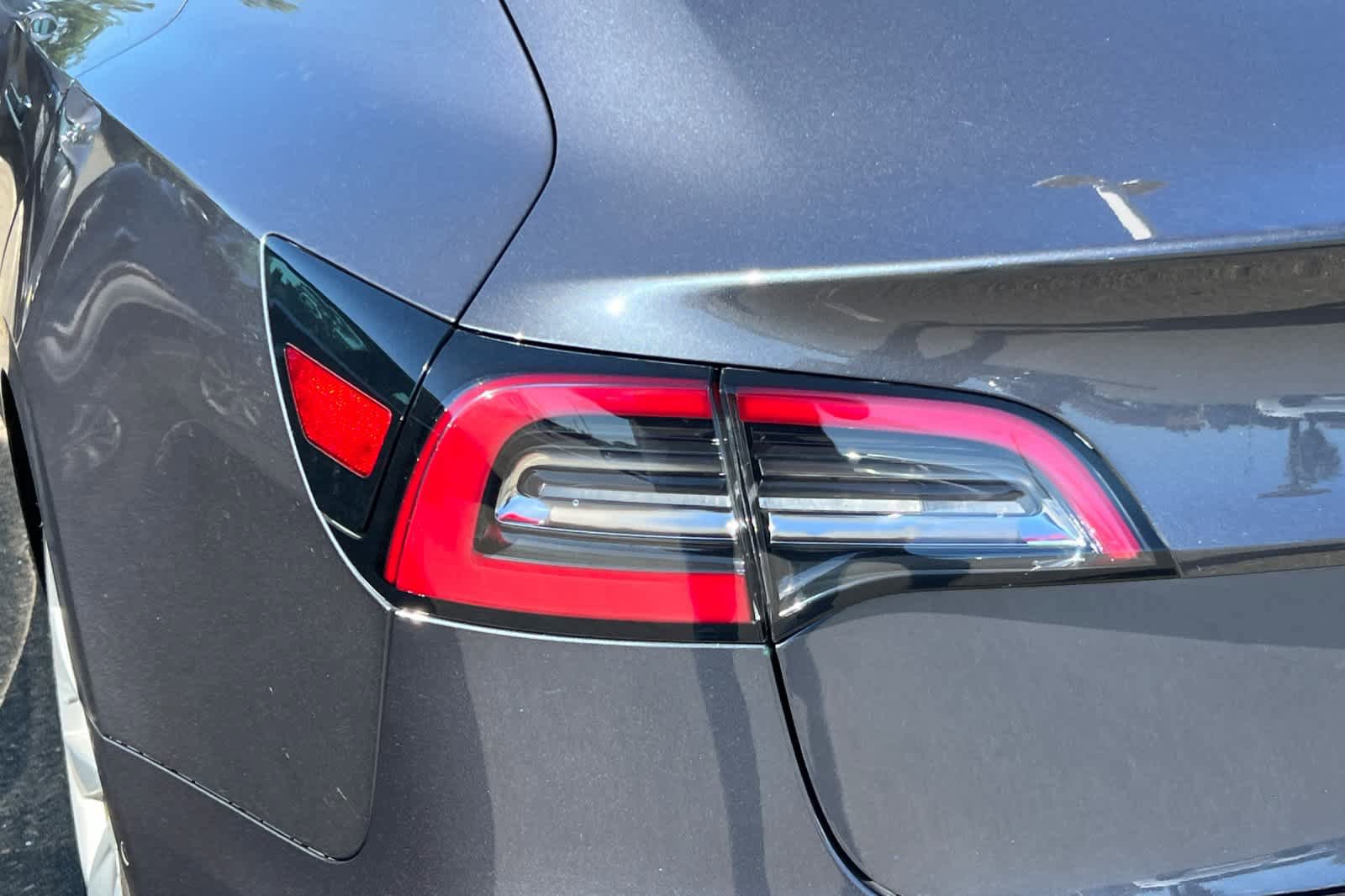 Used 2018 Tesla Model 3 Long Range RWD image 20