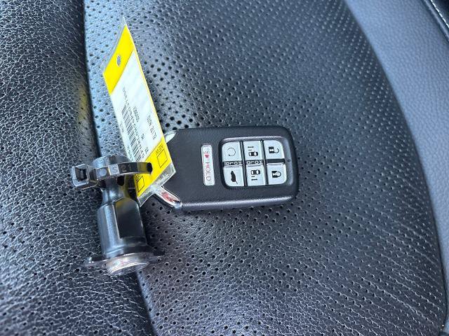 Used 2023 Honda Odyssey Elite image 29