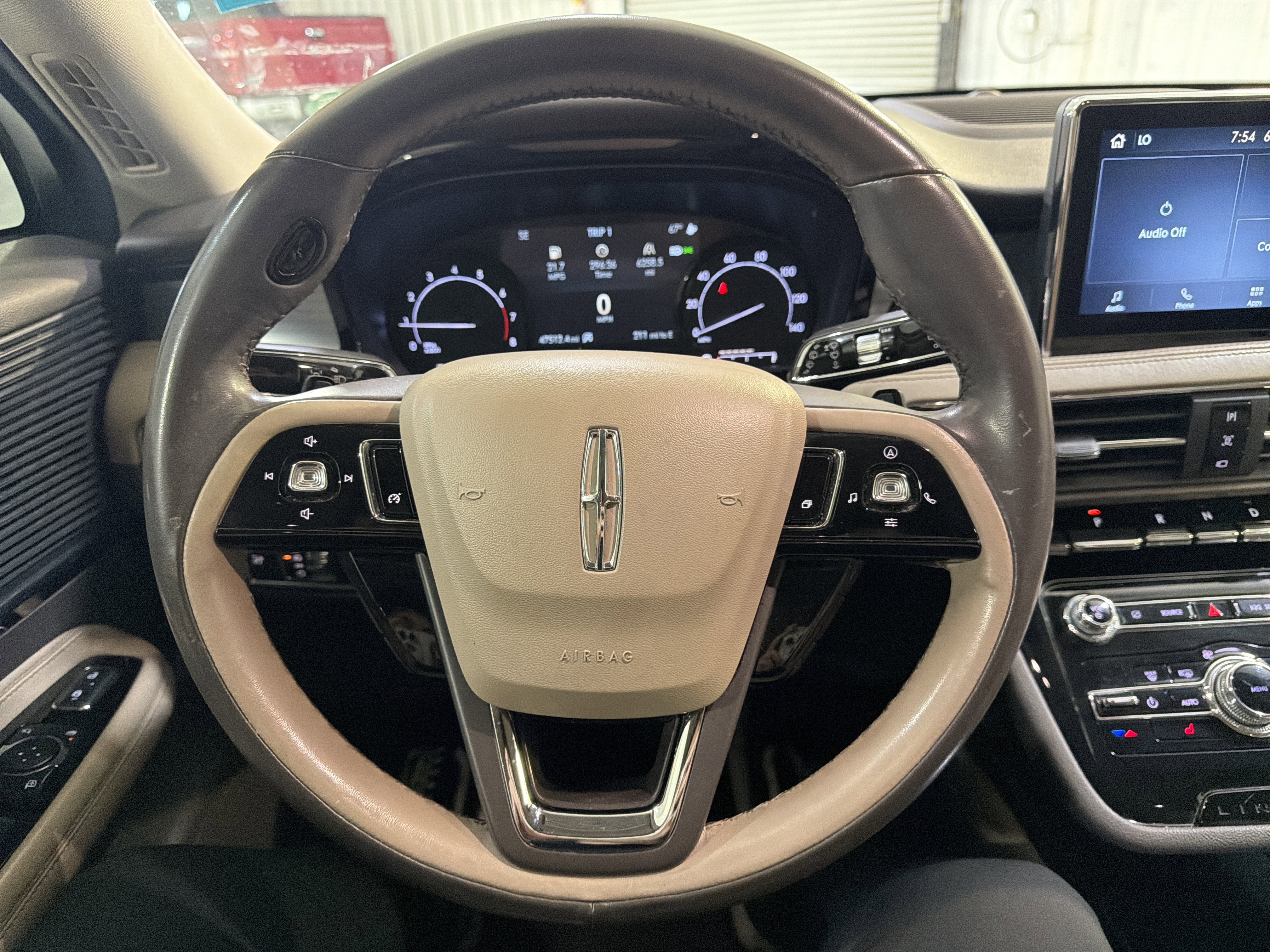 Used 2021 Lincoln Corsair FWD image 14