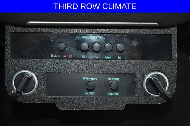 Used 2008 Lincoln Town Car Executive RWD image 7