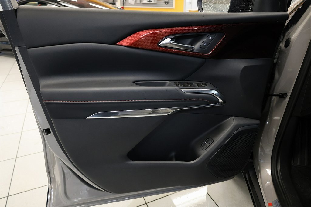 New 2026 Chevrolet Traverse Z71 w/ Driver Confidence Package image 14