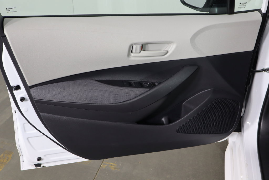 Used 2026 Toyota Corolla LE FWD image 19