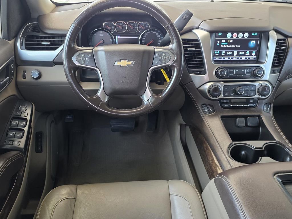 Used 2019 Chevrolet Suburban LT RWD image 12