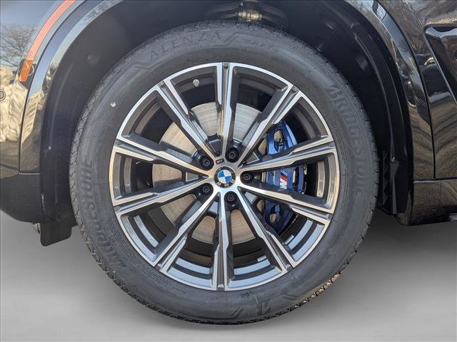 Used 2026 BMW X5 xDrive40i w/ M Sport Package AWD/4WD image 10