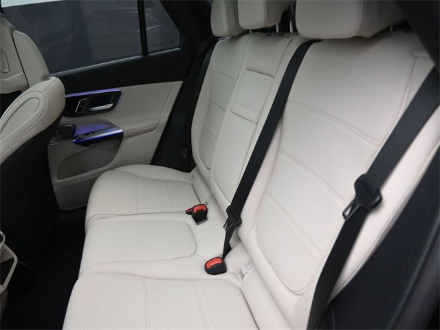 New 2025 Mercedes-Benz GLC 300 image 12