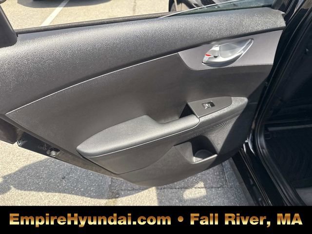 Used 2023 Kia Forte LXS image 14