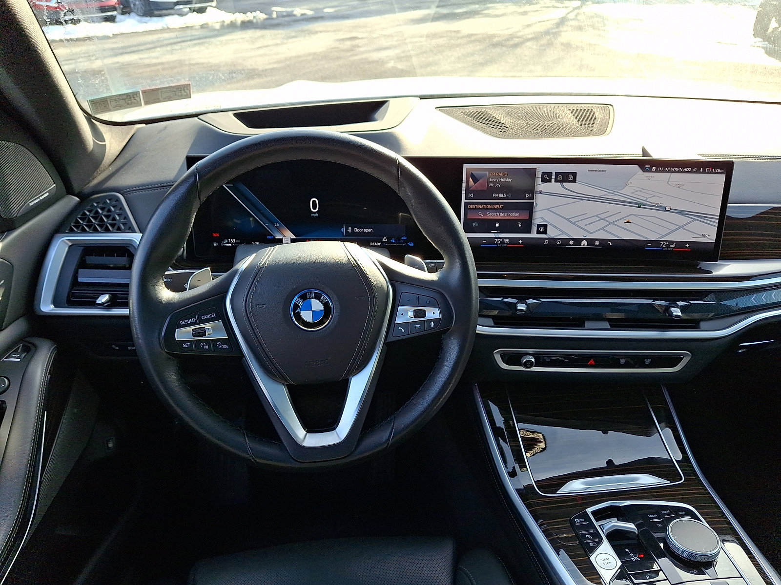 Used 2025 BMW X5 xDrive50e image 12